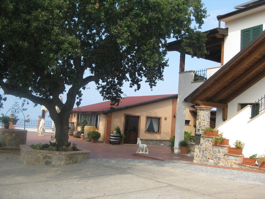 Vila Agritursmo Montesalerno Diamante Exteriér fotografie